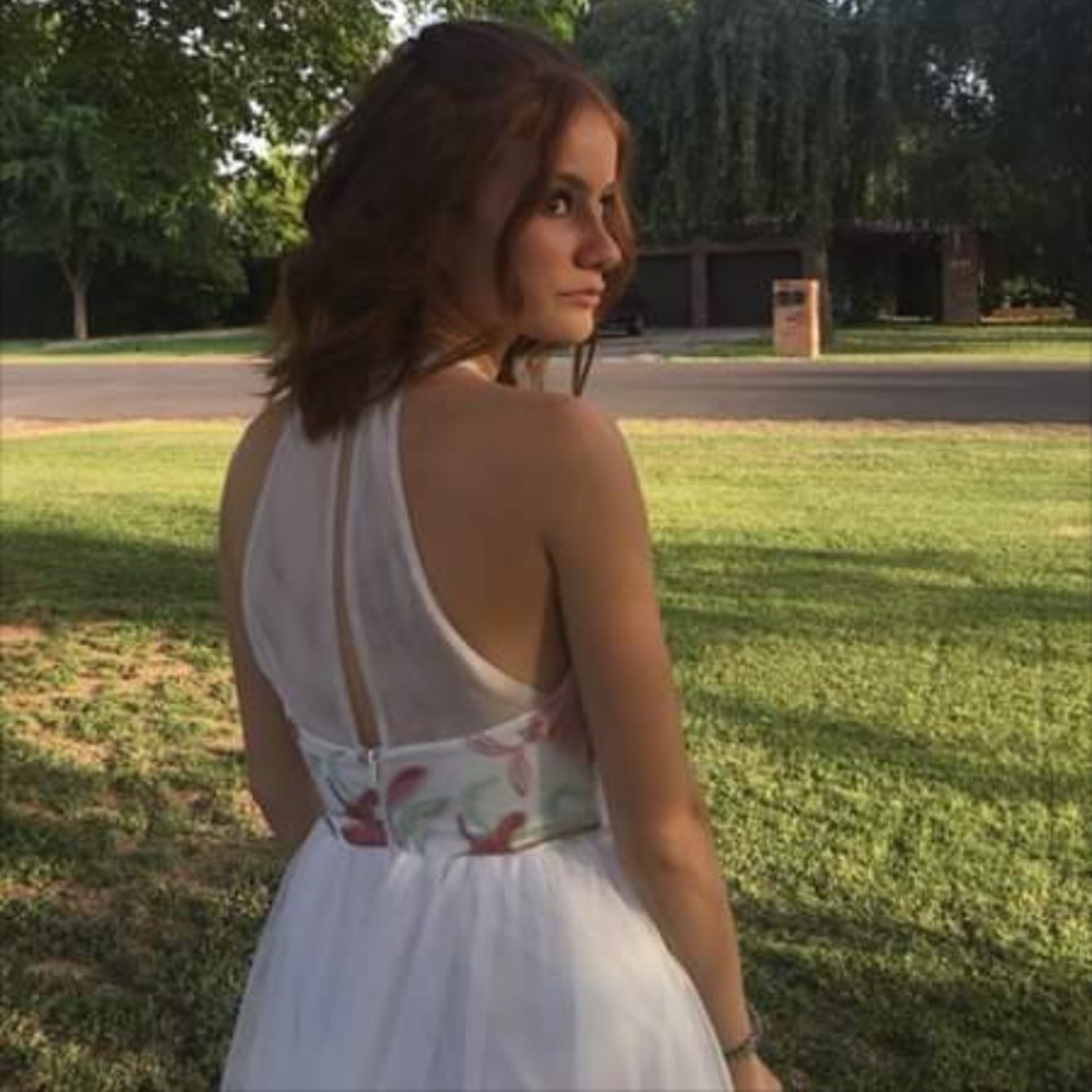 Spring Inspired Prom Dress - Picture 4 of 8
